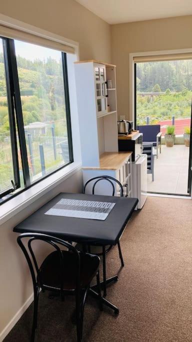 Maymorn Orchard Suites Upper Hutt Eksteriør bilde