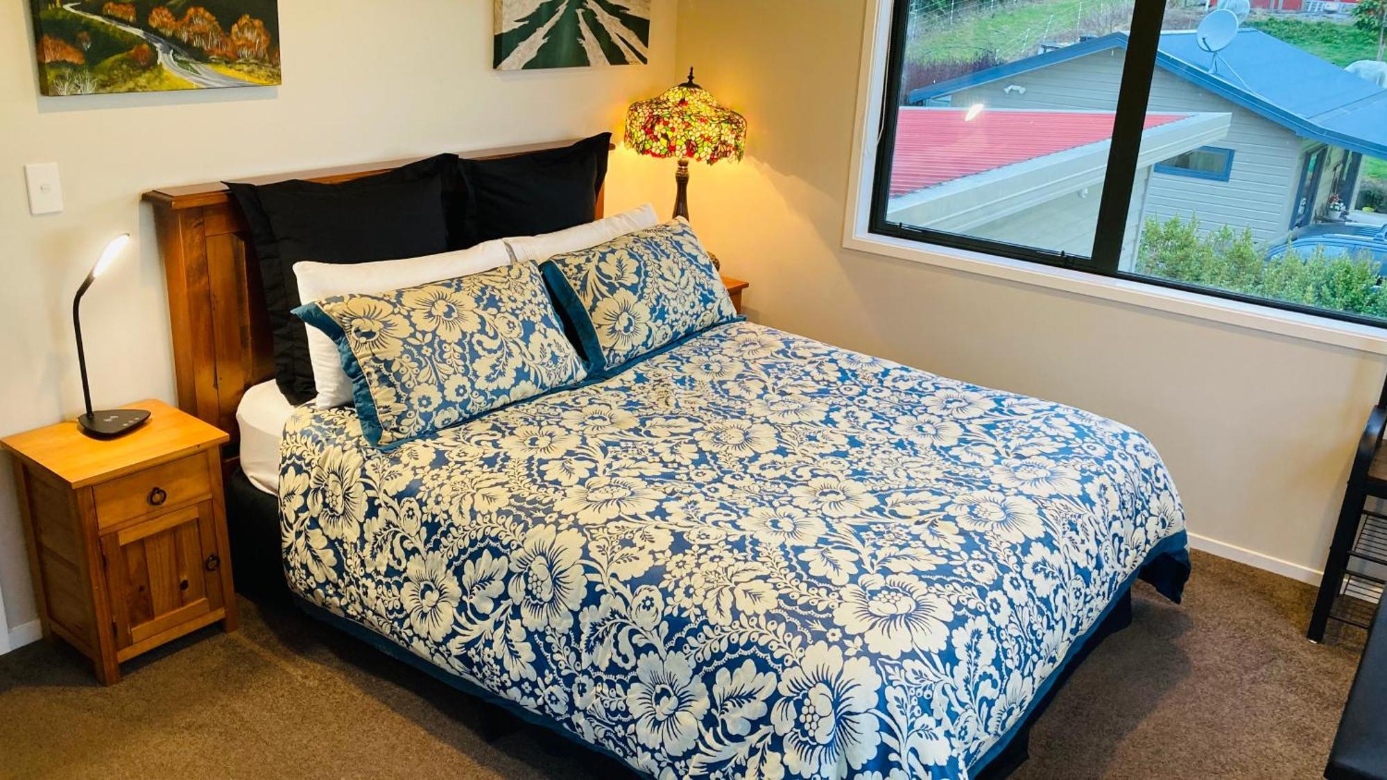 Maymorn Orchard Suites Upper Hutt Rom bilde